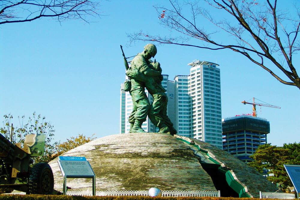 tượng đài tưởng niệm chiến tranh Hàn Quốc