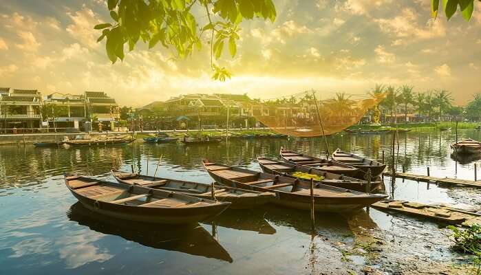 Experience the Enchanting Vietnam: Uncover Breathtaking Landscapes, Cultural Riches, and Warm Hospitality