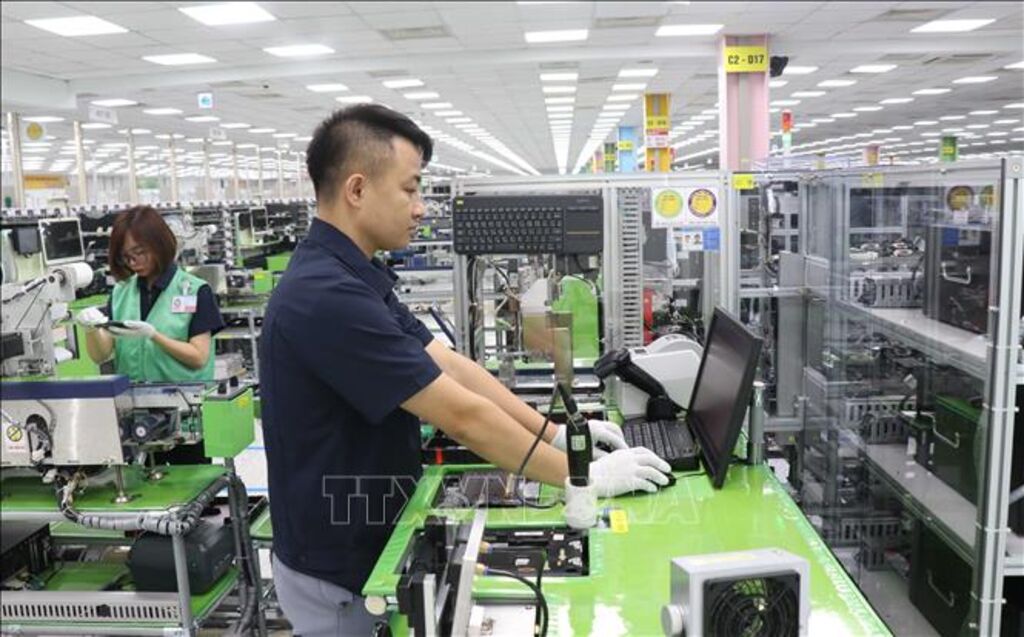 Discovering the Allure of Vietnam - Why Many Foreigners Choose Vietnam in 2025