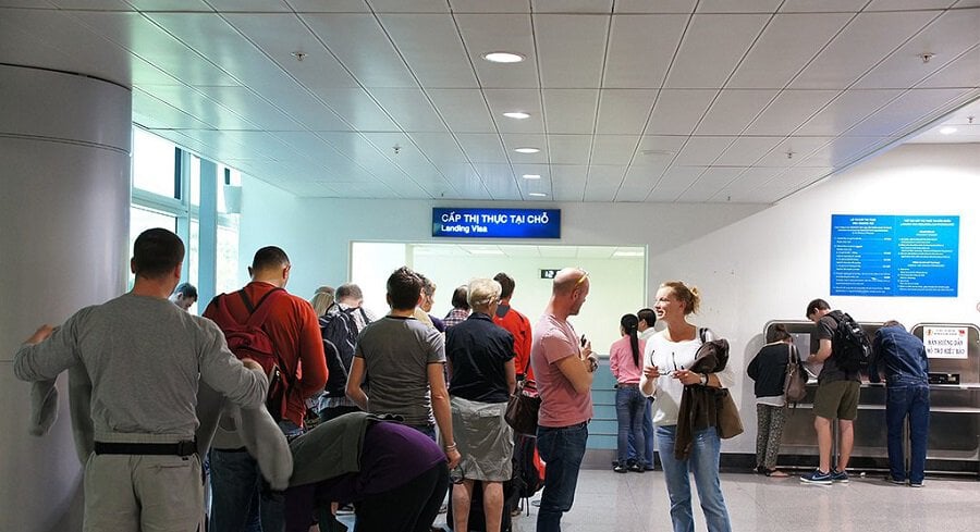 Discover How to Get Vietnam Visa at Airport Quickly – Tips and Tricks